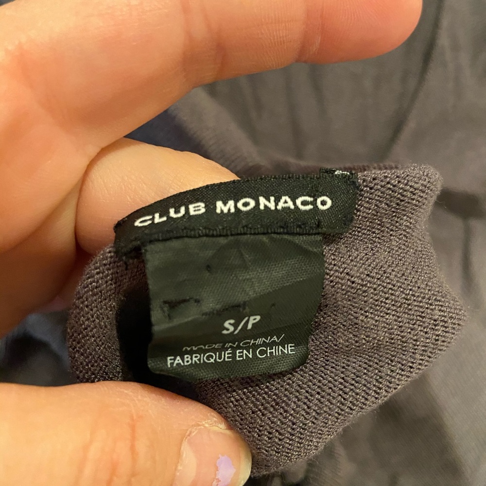 Perfect condition pull over - Picture 4 of 4